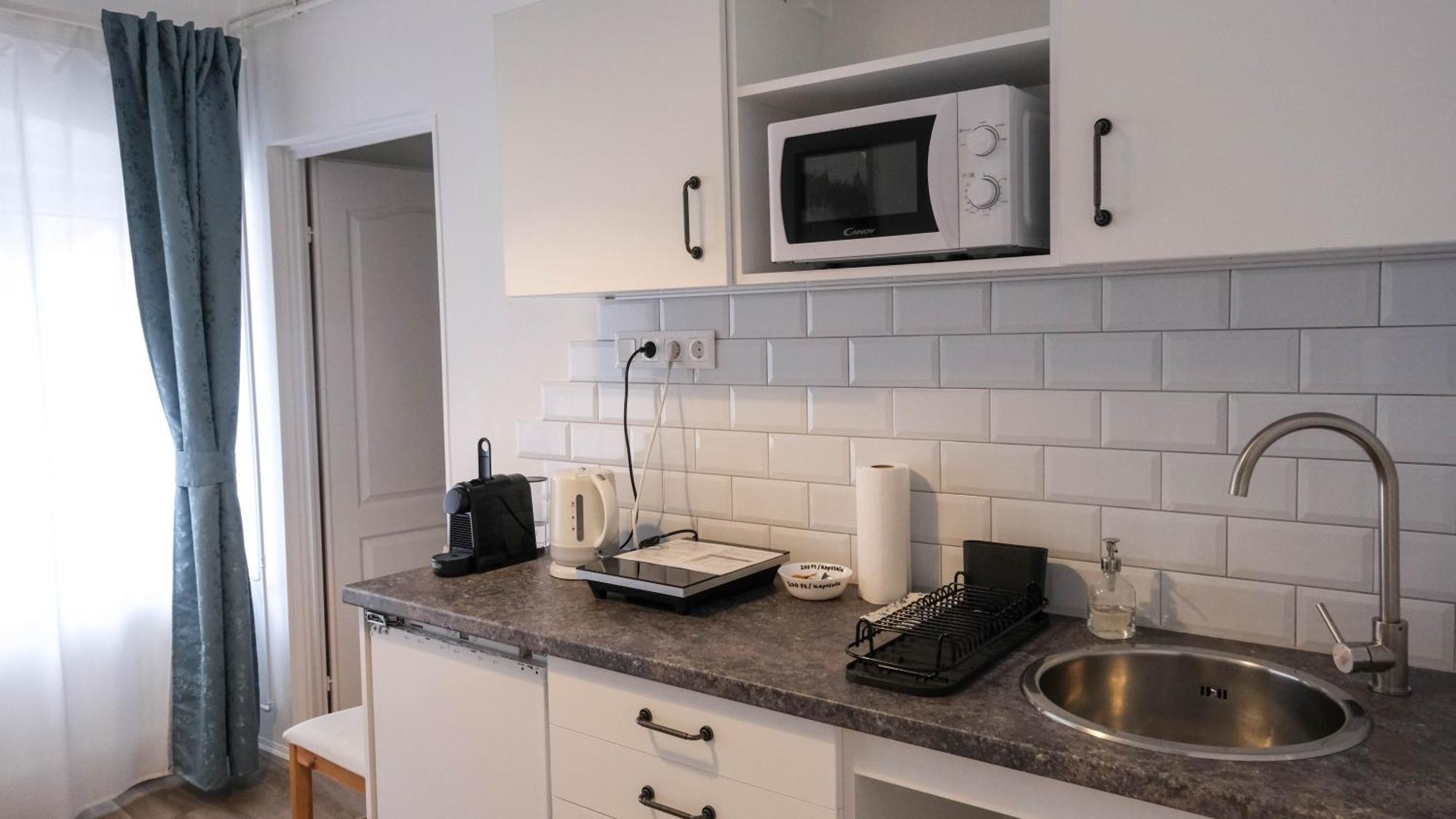 Jokai 19 Vendeghaz Apartment Veszprém Екстериор снимка