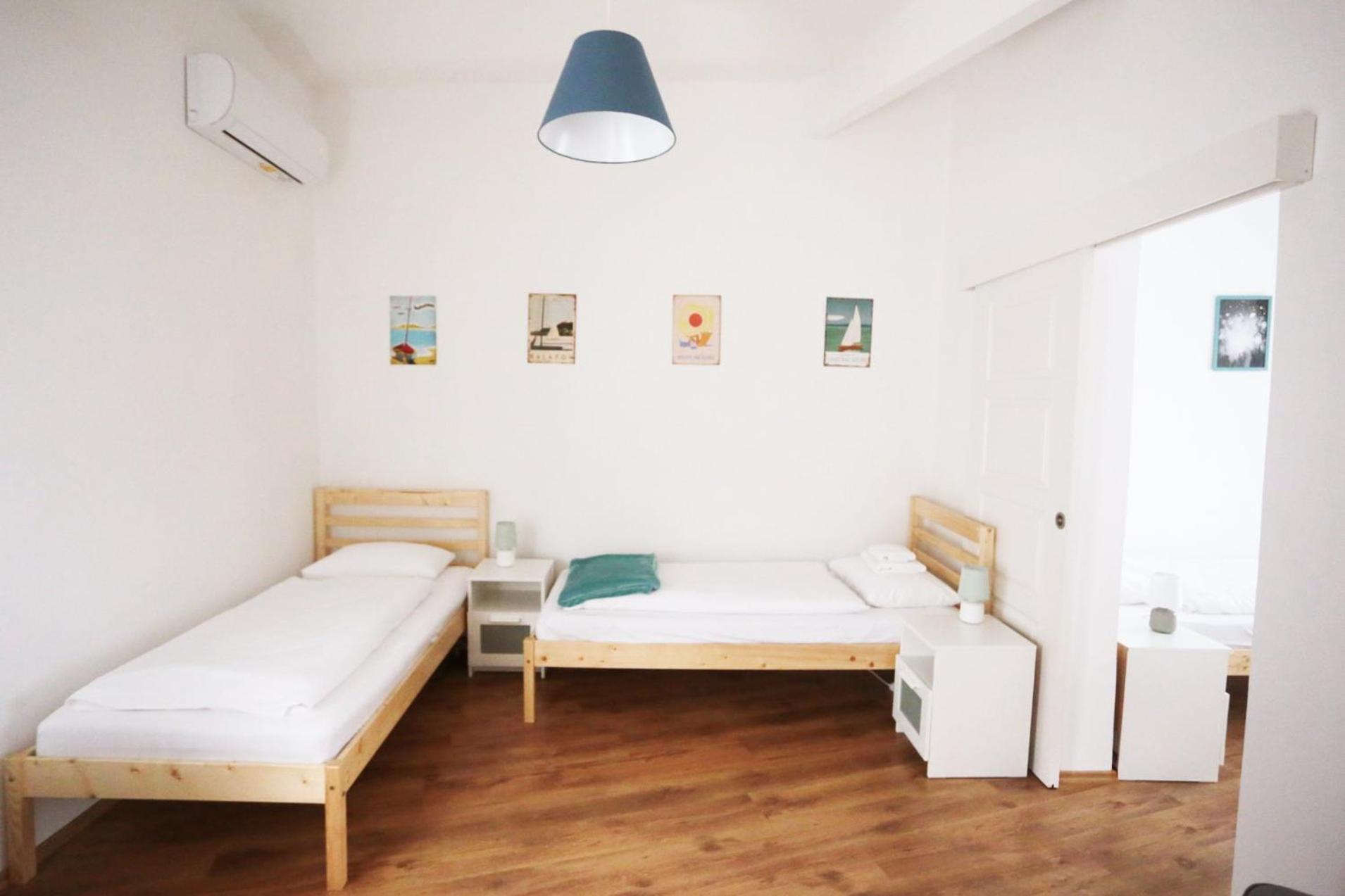 Jokai 19 Vendeghaz Apartment Veszprém Екстериор снимка