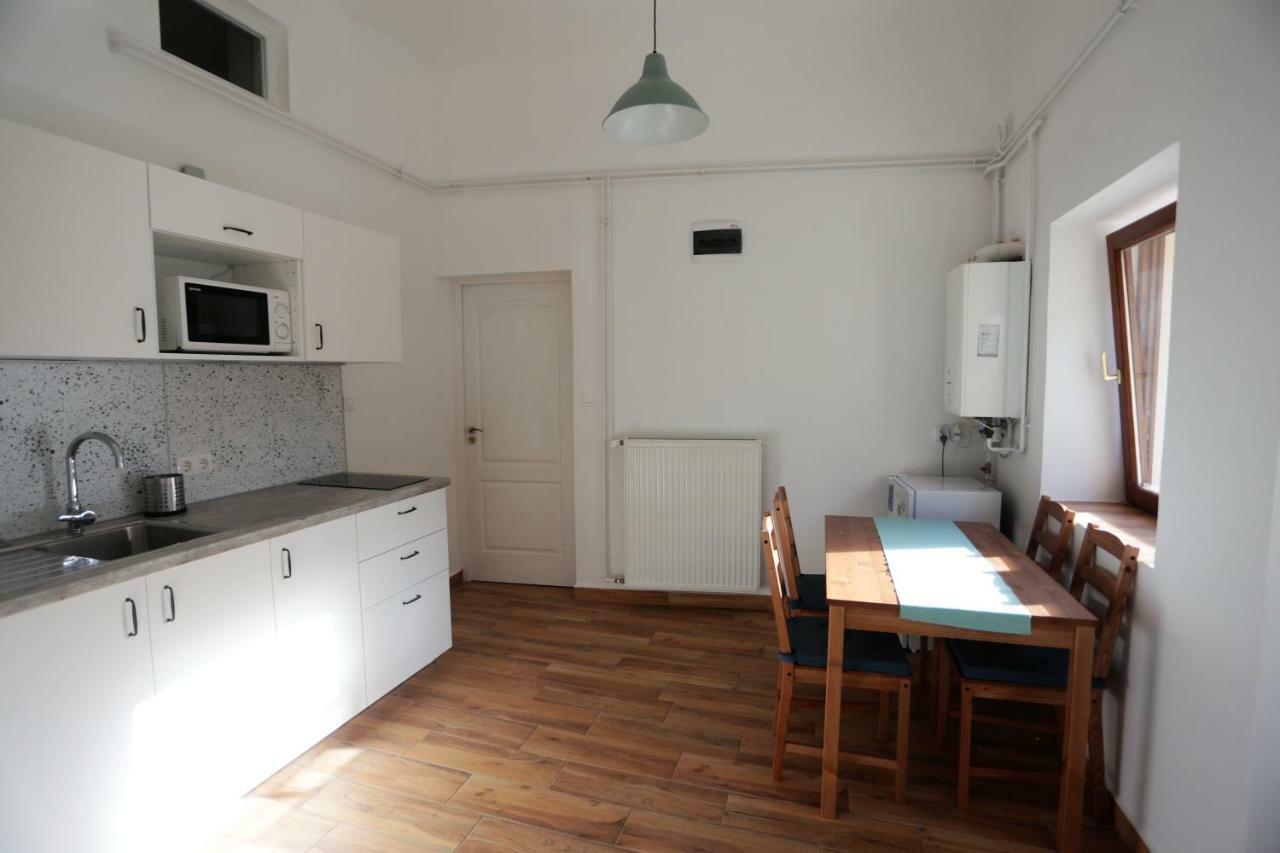 Jokai 19 Vendeghaz Apartment Veszprém Екстериор снимка