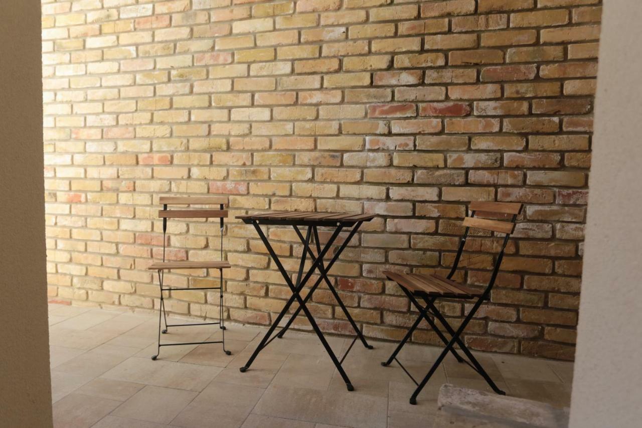 Jokai 19 Vendeghaz Apartment Veszprém Екстериор снимка