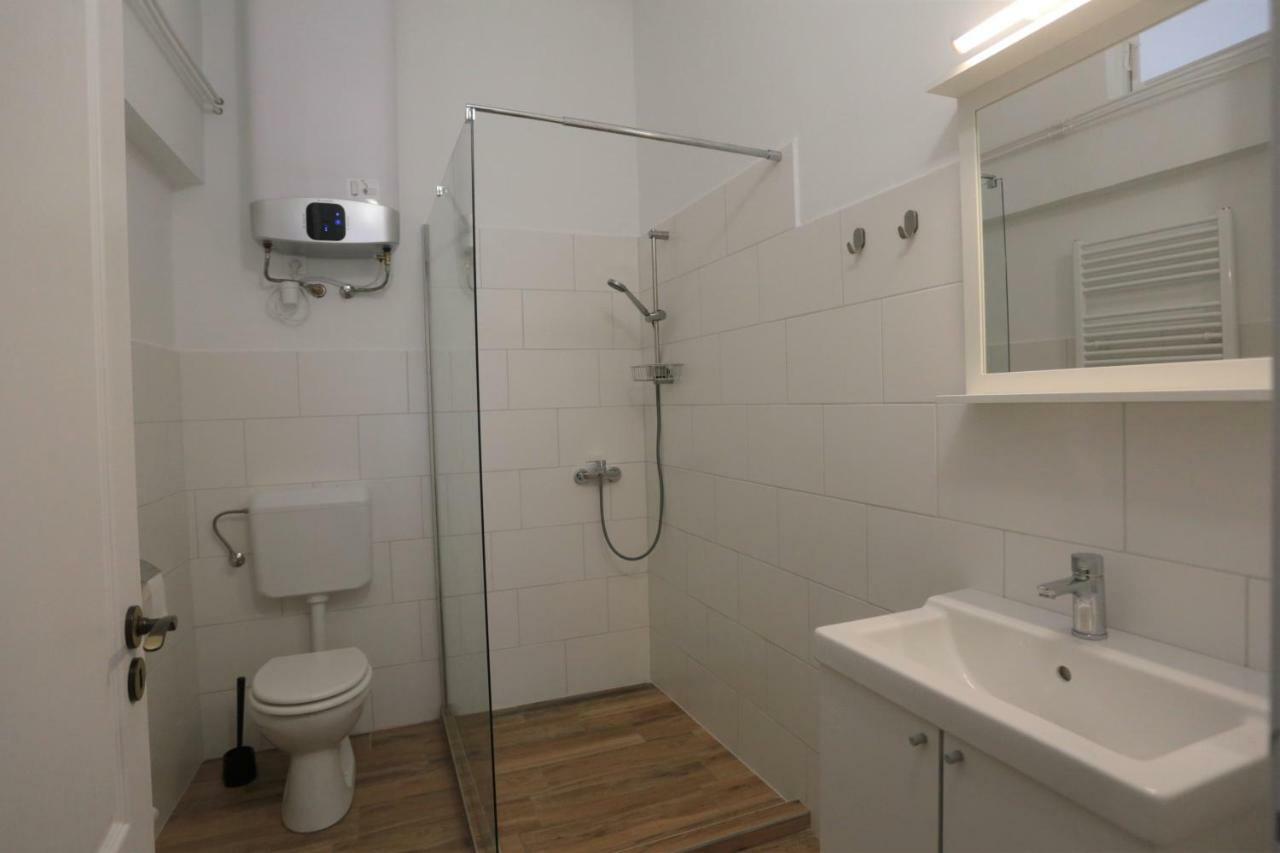 Jokai 19 Vendeghaz Apartment Veszprém Екстериор снимка